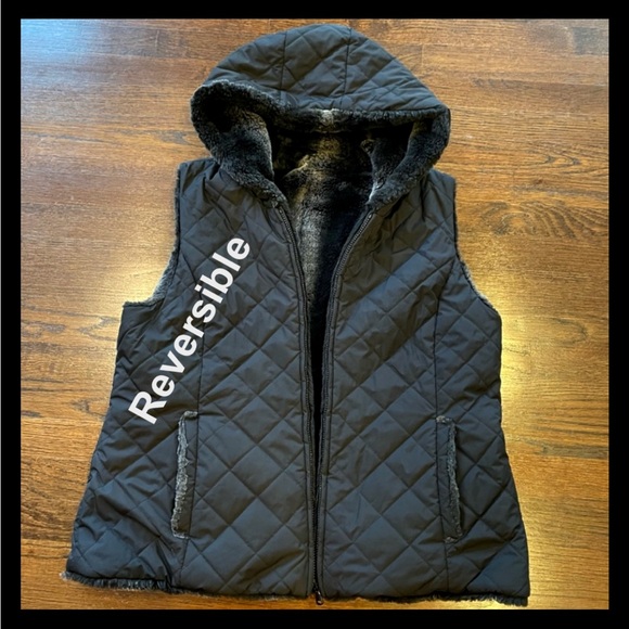 KRISTEN BLAKE BLACK/GRAY REVERSIBLE FAUX FUR VEST OUTERWEAR - Picture 1 of 12